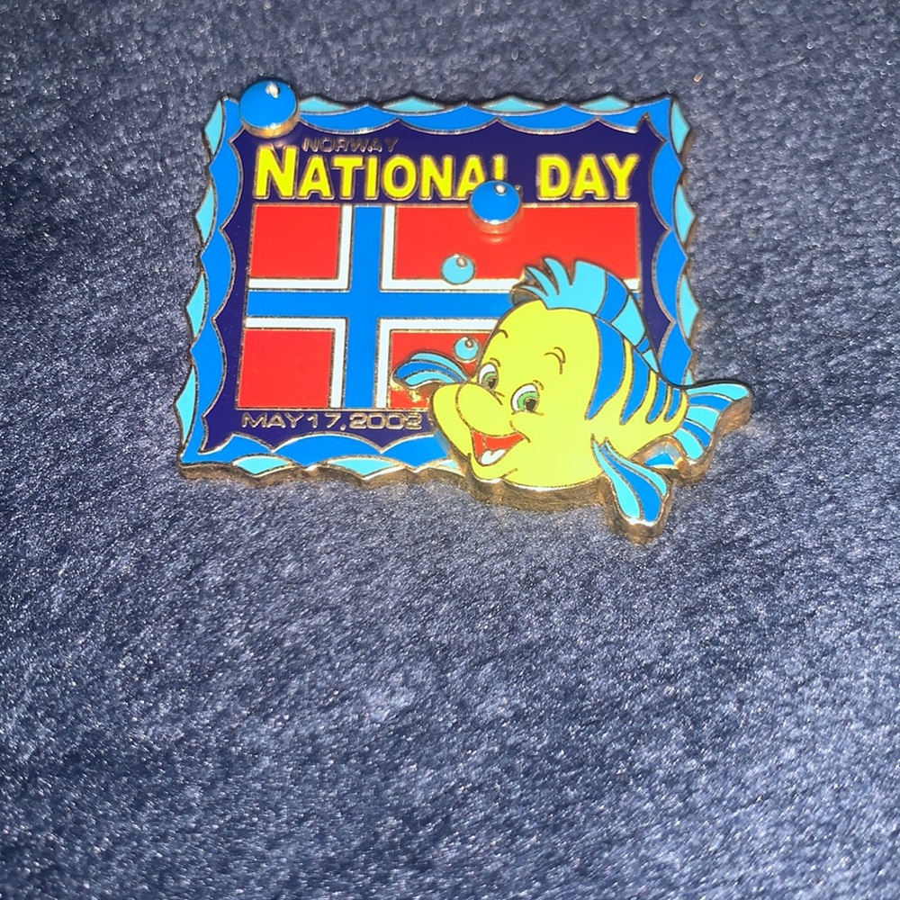 Disney pin